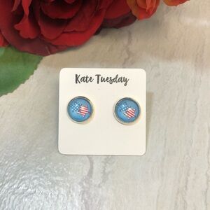 5/$20 Round Patriotic‎ Stud Earrings, New